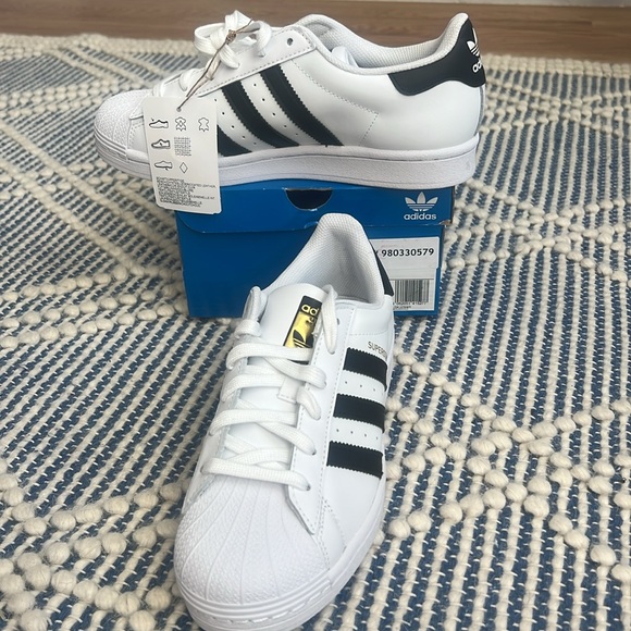 Adidas shell toe. Black and white. Brand new! - Picture 2 of 2